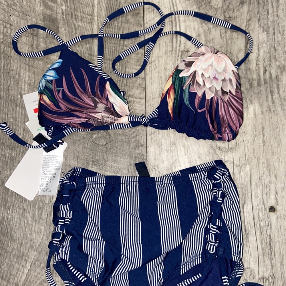 SPLENDID LONG LINES BIKINI Tropical Hawaiian Reversible High Waisted